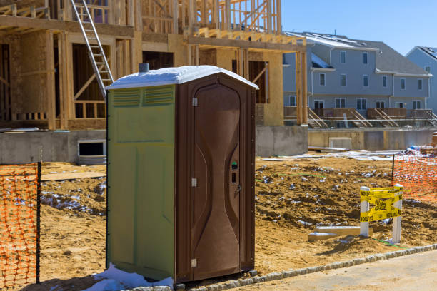 Best Portable restroom trailer rental  in Pelican Bay, TX