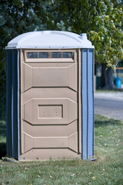 Best Portable toilet rental cost  in Pelican Bay, TX